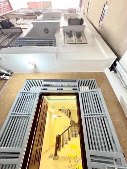 BÁN NHÀ 4 TẦNG, 42M2, Q. HOÀNG MAI - GIÁ 6 TỶ - SỔ ĐỎ CHÍNH CHỦ